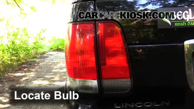 2003 Lincoln Aviator 4.6L V8 Luces Luz de giro trasera (reemplazar foco)